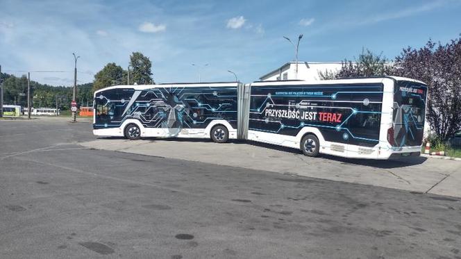 Elektryczny autobus przegubowy na testach w Gorzowie