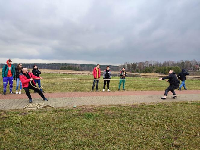 Powitanie wiosny przez uczniów OHP w Starachowicach