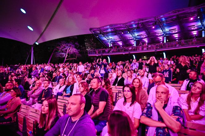 Trwa Top of The Top Sopot Festival 2025. Mamy dużo zdjęć z Opery Leśnej.