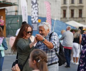 Potańcówka w centrum Katowic. Wyspiański znów porwał tłumy do szalonej zabawy