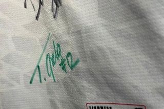 Piękny gest koszykarza Śląska Wrocław z okazji WOŚP-u! Zdobądź koszulkę z podpisami polskich kadrowiczów