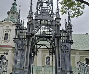 Neogotycki kiosk w Szewnie. Konstrukcja i symbolika