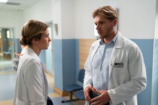 Na dobre i na złe odc. 970. Maks Beger (Tomasz Ciachorowski), Gloria (Aleksandra Grabowska)