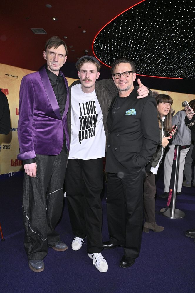 Premiera "LARP. Miłość, trolle i inne questy": Pawł Deląg z partnerką