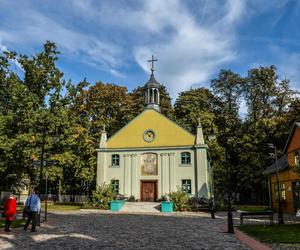  Łódzki Park Kultury Miejskiej - drewniany kościół pw. św. Andrzeja Boboli 