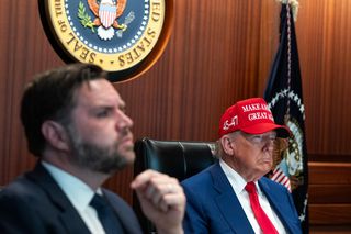 Iran groził Trumpowi aktywacją komórek terrorystycznych w USA przed atakiem na obiekty jądrowe