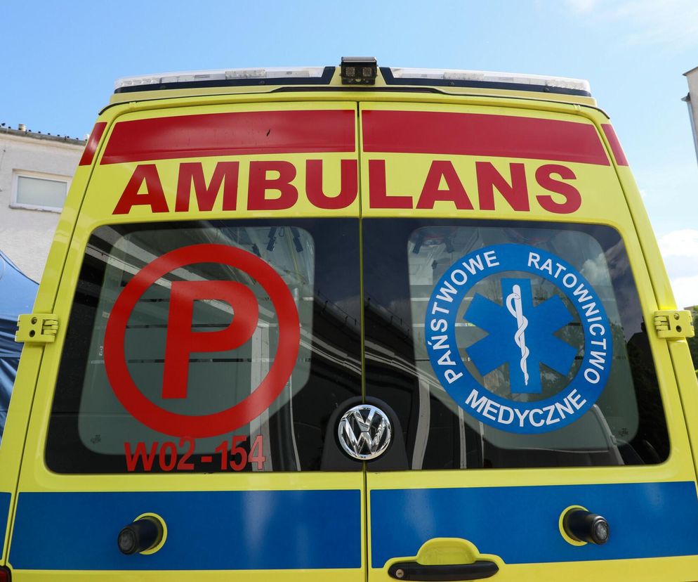 Poważny wypadek w Izbicy. Wiele osób rannych. Droga jest zablokowana