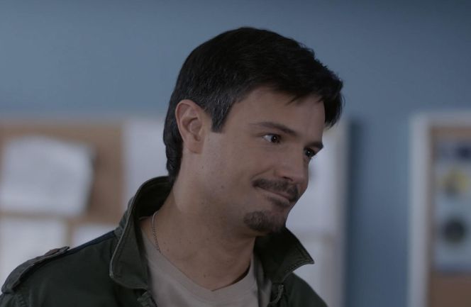 Komisarz Mama, sezon 4, odcinek 29. Paweł Ostrowski (Mikołaj Krawczyk)