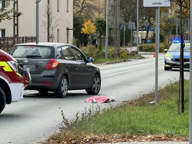 Dziewczynki potrącone na przejściu
