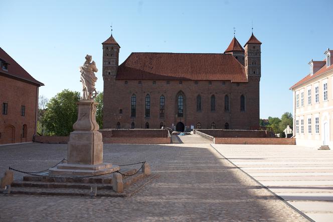 Dziedziniec