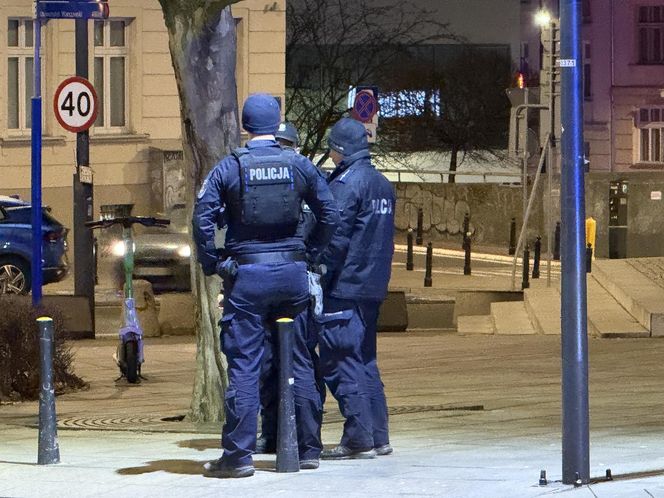 Pijany policjant szalał po warszawskich blokach. Został zatrzymany