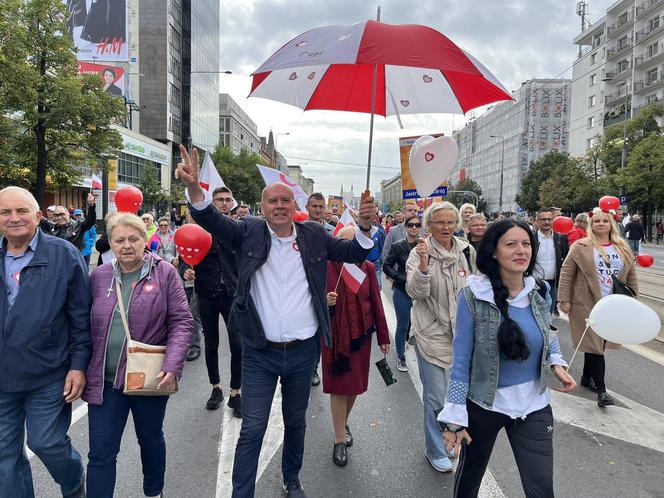 Marsz Miliona Serc w Warszawie. Do stolicy przyjechały autokary ze Śląska i Zagłębia