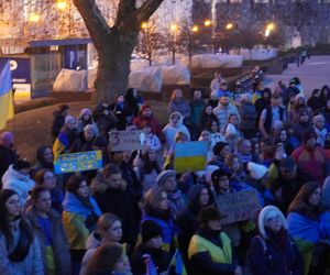 Manifestacja w trzecią rocznicę wybuchu wojny w Ukrainie