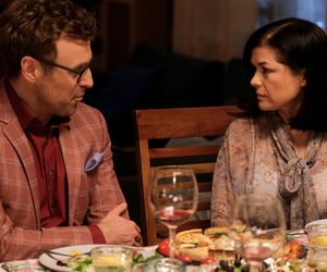 M jak miłość odc. 1862. Kinga (Katarzyna Cichopek), ojciec Sary - Dariusz Hoffman (Mateusz Rusin)