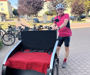 Nowatorski projekt w Świdniku. Seniorzy jeżdżą rikszą po mieście