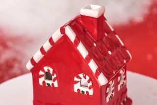 Czerwony domek - Sinsay