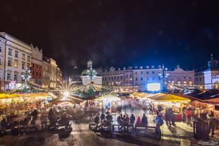 Kraków w świątecznym wydaniu: Miasto w tej odsłonie prezentuje się wyjątkowo! [GALERIA ZDJĘĆ]