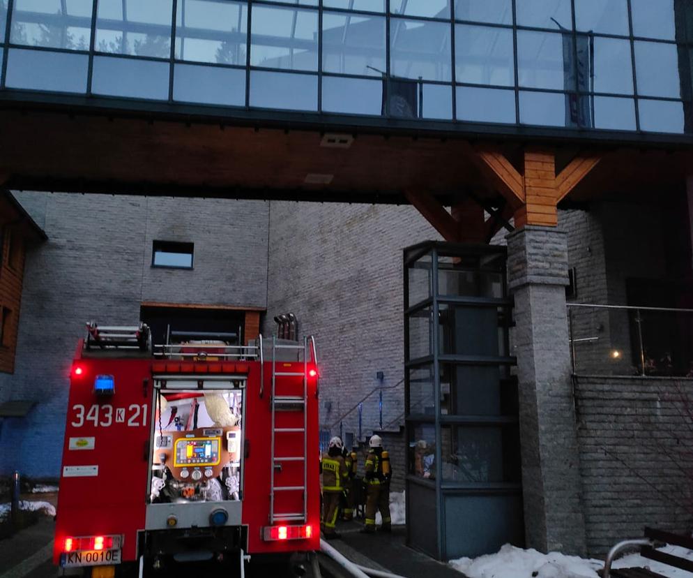 Strażacy gasili pożar sauny w jednym z hoteli w Krynicy 