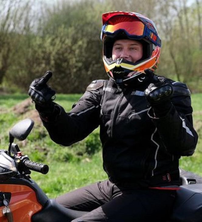 M jak miłość, odcinek 1873. Dominik Walat (Bartosz Surówka)