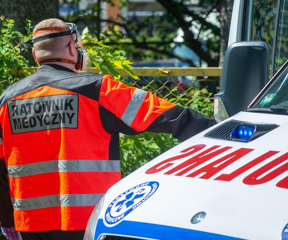 Atak na ratowników medycznych w Bochni. Prokuratura postawiła podejrzanemu zarzut