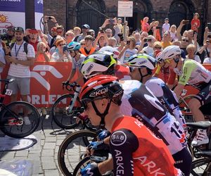 Tour de Pologne 2025. Start w Katowicach Nikiszowcu