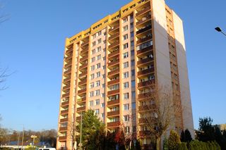 Dęblin. 21-letni Łukasz przyznał się do zabicia swojej matki. Mieszkańcy osiedla są wstrząśnięci tragedią