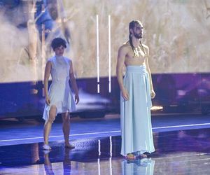 Angele Villanueva, Adam Soroczyński