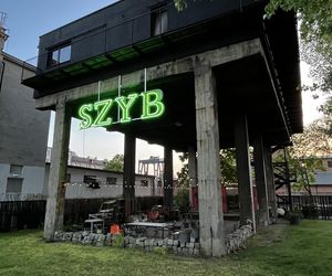 Neon Szyb na Bolko Loft w Bytomiu