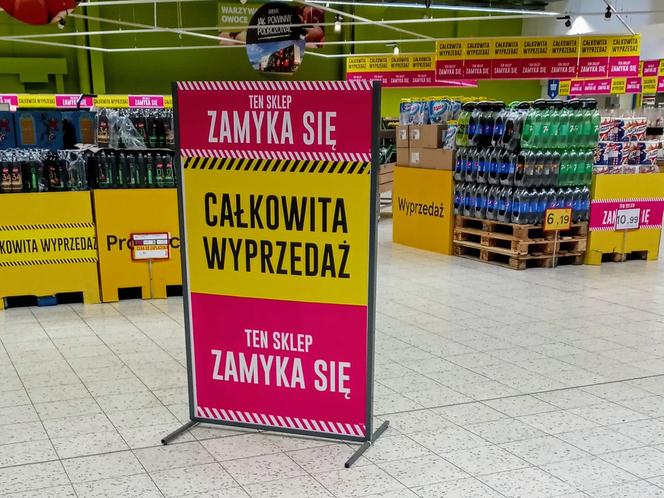 Hipermarket-widmo w Szczecinie