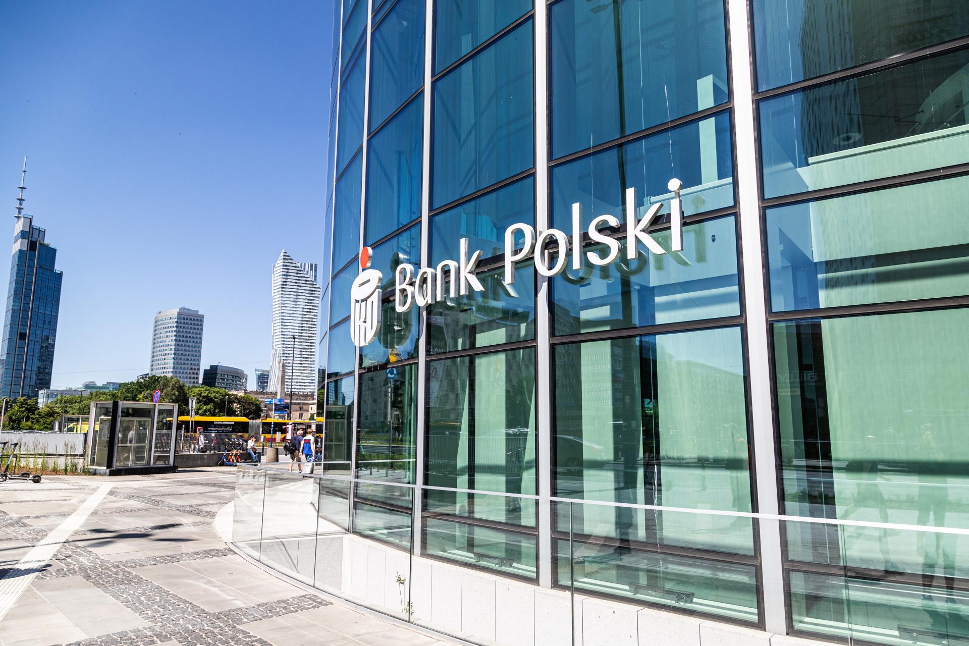 PKO Bank Polski Ogłasza Strategię Na Lata 2023 -2025. "Nowy Horyzont ...