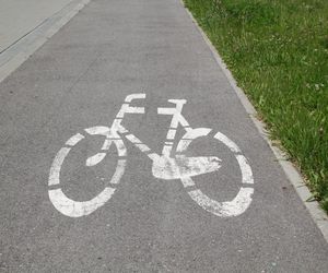 Dłuższa ścieżka rowerowa na alei Warszawskiej w Lublinie. ZDiTM szuka wykonawcy