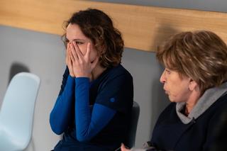 Na dobre i na złe, odc. 881: Julka Burska (Aleksandra Hamkało), Lilka (Elżbieta Jodłowska) - matka Barta