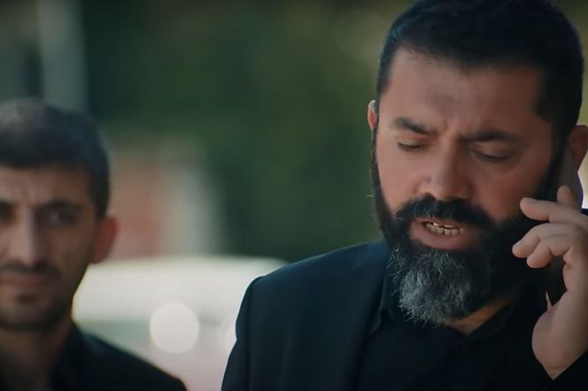 Ludzie Yamana tłumaczą mu, że zninęła 