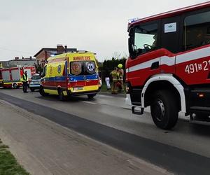 Wręczyca Wielka: 16-latek potrącony, gdy wysiadał z samochodu. Trafił do szpitala