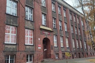 Matura 2025 w Lesznie. 1120 uczniów przystępuje do egzaminu dojrzałości