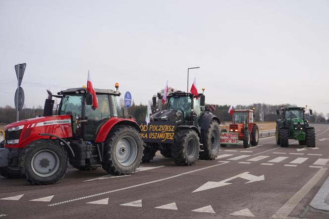 Protest rolników w Podlaskiem. Ciągniki blokują drogi w całym województwie! 