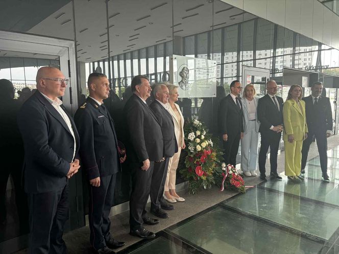 Dworzec Olsztyn Główny ma patrona. Żaden obiekt kolejowy w Polsce nie nosi takiego imienia