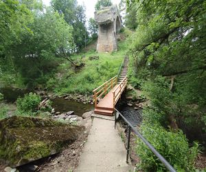 Zwalony most w Grądach Kruklaneckich