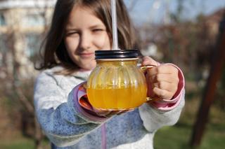 Skuteczny jak syrop z cebuli, ale smakuje o niebo lepiej. Dzieci go pokochają