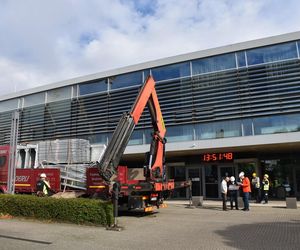 Zła wiadomość dla miłośników pływania. Kilka miesięcy bez Floating Areny. Właśnie zaczął się remont dachu