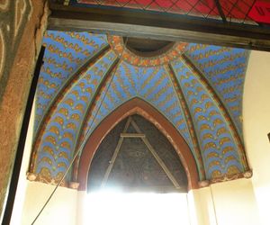 Niezwykła wieś na Warmii tylko 8 km od Olsztyna. Wyróżnia ją charakterystyczny układ budynków