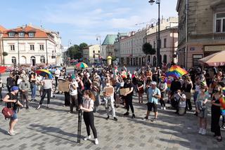 Jesteśmy ludźmi, nie ideologią - tak środowiska LGBT manifestowały wczoraj w Lublinie