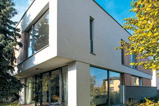 Nietypowy modernistyczny dom