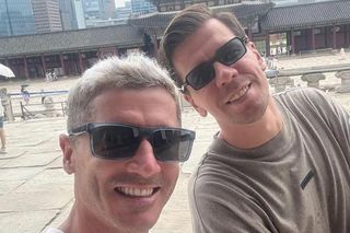 Robert Lewandowski i Wojciech Szczęsny w Azji