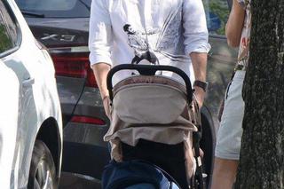 Jest tatą w życiu, chce być ojcem w serialu