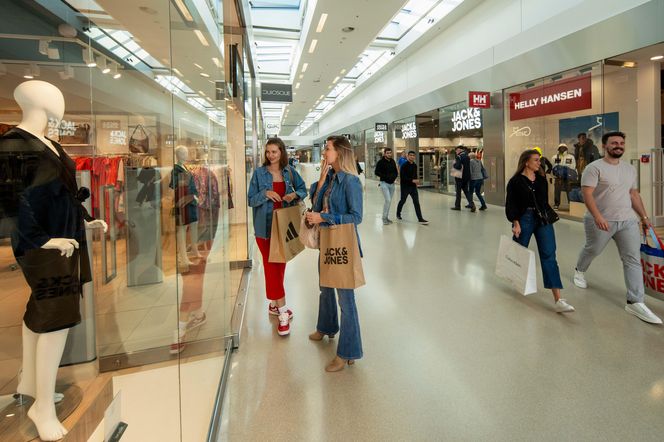 Teraz FACTORY Annopol zaprasza na Jungle Night. To wieczór 50% rabatów od cen outletowych