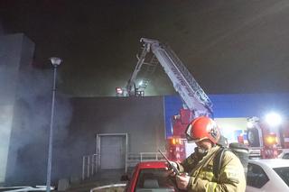 Pożar magazynu meblowego w Lublinie. Hala doszczętnie spłonęła