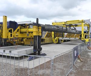 Kraków buduje Warszawie plac Zawiszy. Byliśmy w fabryce, gdzie powstanie 121 elementów wielkiej układanki