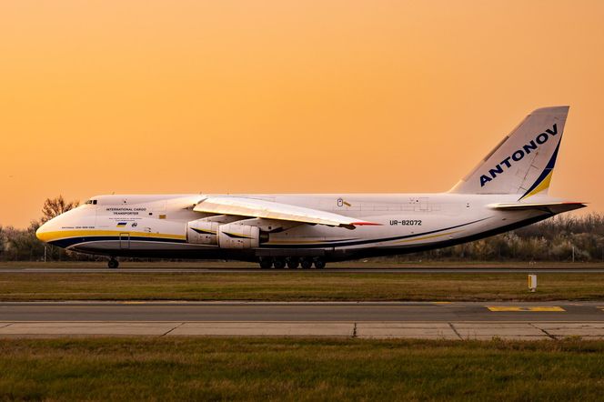 An-124-100 Rusłan