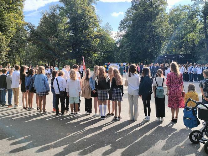 Łódzkie rozpoczęcie roku szkolnego. Jakie emocje towarzyszą uczniom?